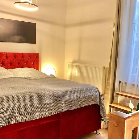 Apartment Zum Goldenen Lowen Inkl. Parkplatz & Wlan Erfurt Exterior photo